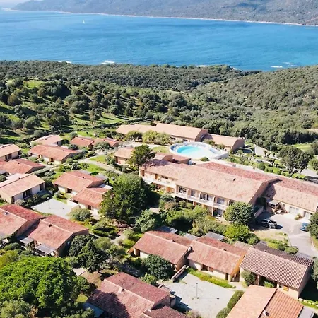 Rénové Pour 6 Pers équipé Dans Résidence Piscine&mer Appartement Serra-di-Ferro (Corsica)