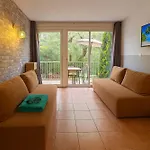 Renove Pour 6 Pers Equipe Dans Piscine &