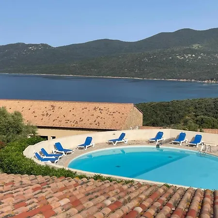 Appartement Rénové Pour 6 Pers équipé Dans Résidence Piscine&mer *